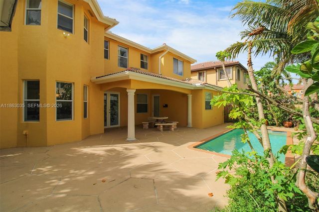 6049 SW 165th Avenue, Miami, FL 33193