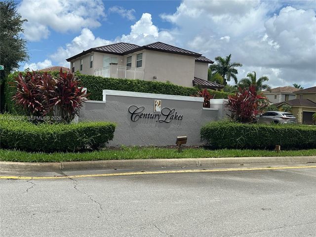 6049 SW 165th Avenue, Miami, FL 33193