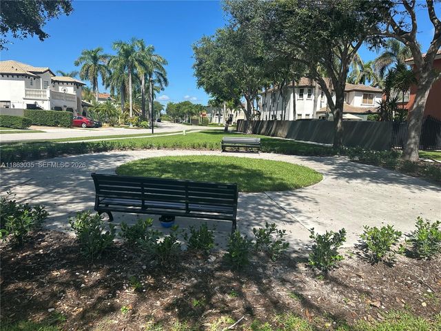 6049 SW 165th Avenue, Miami, FL 33193
