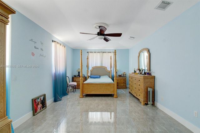 6049 SW 165th Avenue, Miami, FL 33193