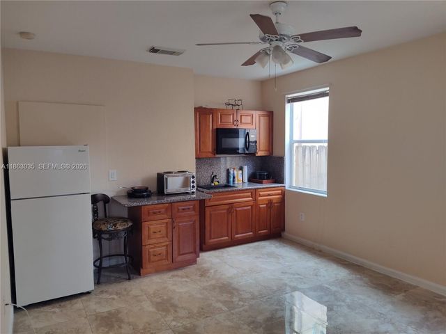 6049 SW 165th Avenue, Miami, FL 33193