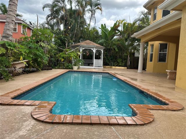 6049 SW 165th Avenue, Miami, FL 33193