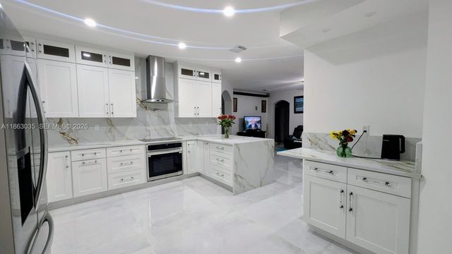 6049 SW 165th Avenue, Miami, FL 33193