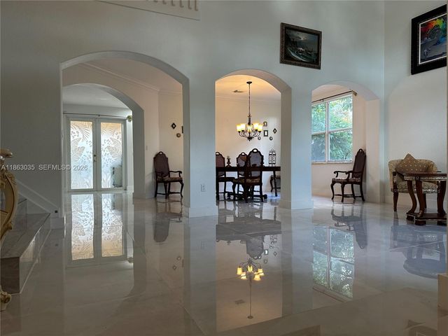 6049 SW 165th Avenue, Miami, FL 33193