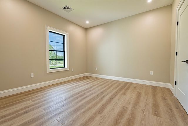 65 Marvel St, Swansea, MA 02777