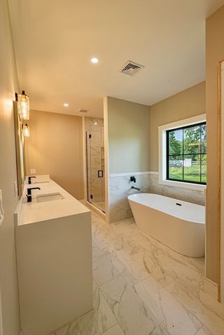65 Marvel St, Swansea, MA 02777
