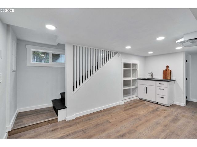 15 Ne 80TH Ave, Portland, OR 97213