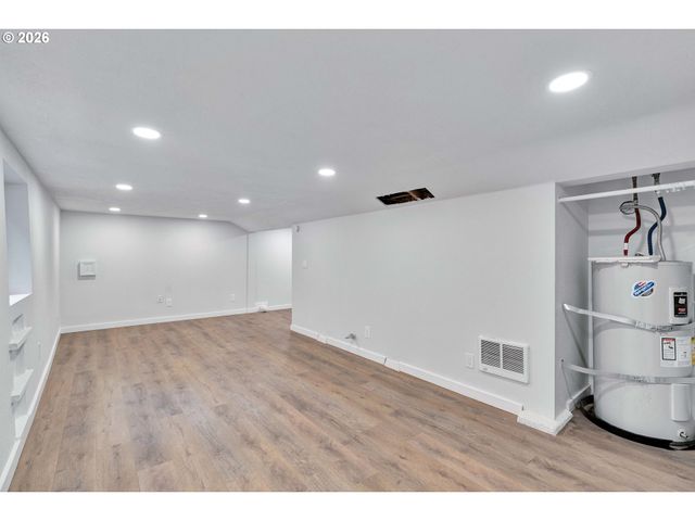 15 Ne 80TH Ave, Portland, OR 97213