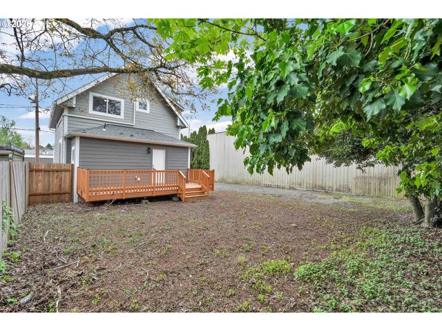 15 Ne 80TH Ave, Portland, OR 97213