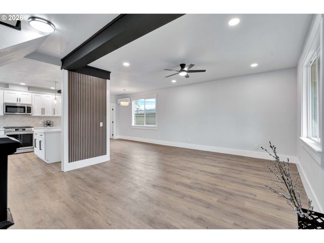 15 Ne 80TH Ave, Portland, OR 97213