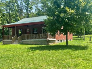 713 Lewis Ave, Shelbyville, TN 37160