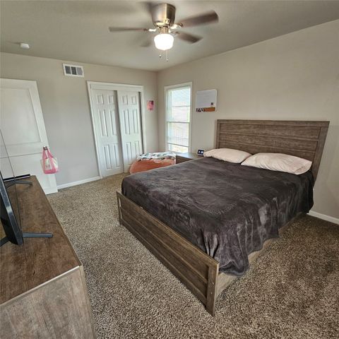 802 Brown Trail, Bedford, TX 76022