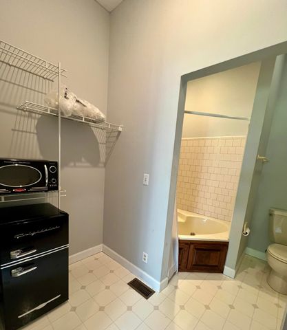 8011 Highway 58, Harrison, TN 37341