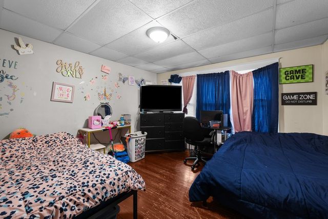 1323 17TH Street, Rock Island, IL 61201