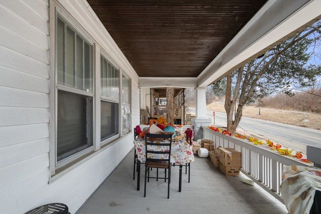 1323 17TH Street, Rock Island, IL 61201