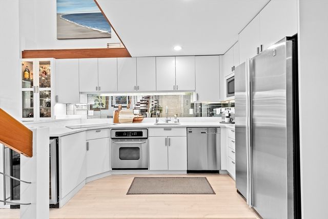 178 Commonwealth Ave 8, Boston, MA 02116