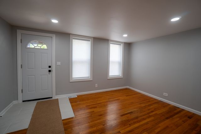 1425 W 16th Street, Chicago, IL 60608