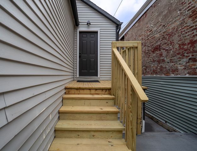 1425 W 16th Street, Chicago, IL 60608