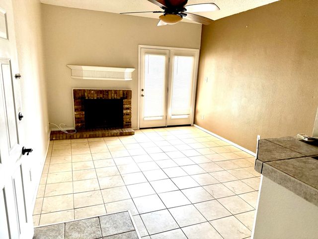 5102 80th Street, APT 213, Lubbock, TX 79424