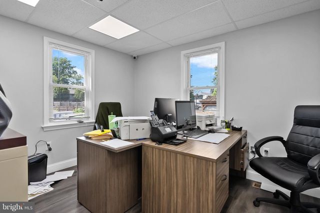 650 W BRIDGE ST, Morrisville, PA 19067