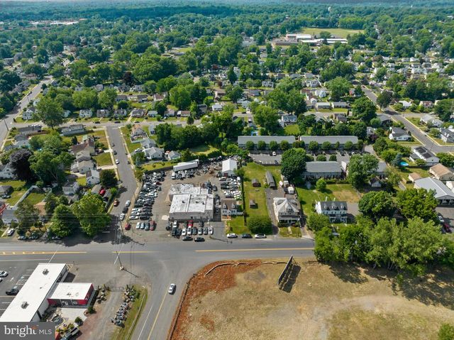 650 W BRIDGE ST, Morrisville, PA 19067