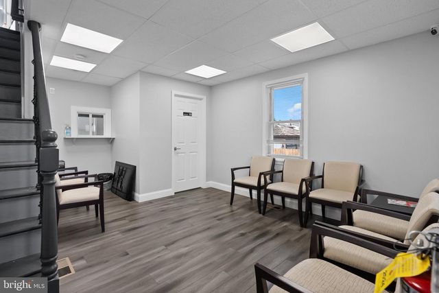 650 W BRIDGE ST, Morrisville, PA 19067