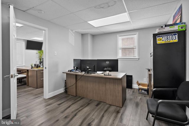 650 W BRIDGE ST, Morrisville, PA 19067