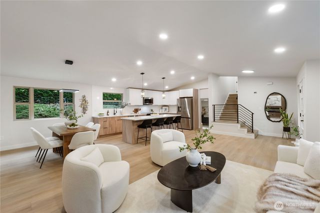 8902 45th Street W, University Place, WA 98466