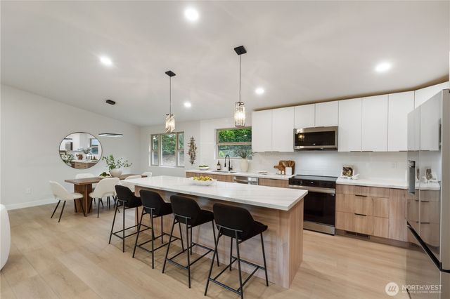 8902 45th Street W, University Place, WA 98466