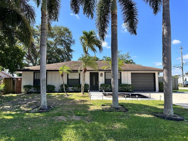 3390 Artesian Drive, Lake Worth, FL 33462