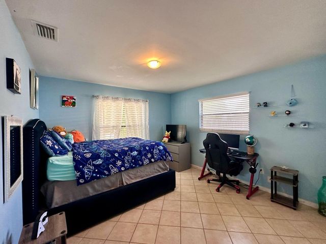 3390 Artesian Drive, Lake Worth, FL 33462