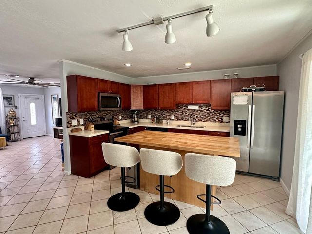 3390 Artesian Drive, Lake Worth, FL 33462