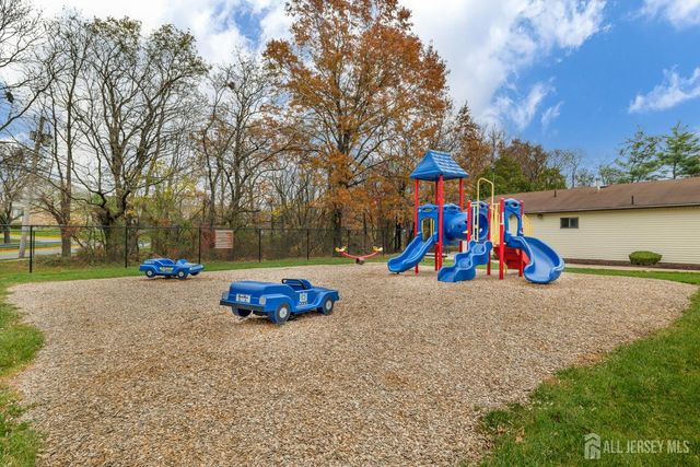 641 Cricket Lane, Woodbridge Proper, NJ 07208