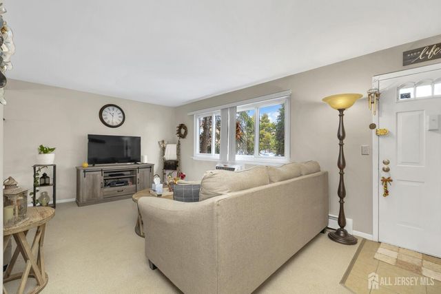 641 Cricket Lane, Woodbridge Proper, NJ 07208