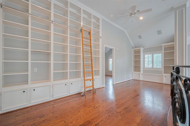 5302 Fayette Street, Houston, TX 77056