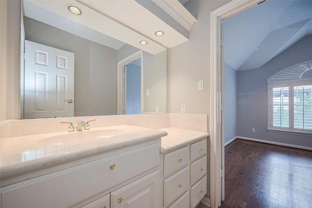 5302 Fayette Street, Houston, TX 77056