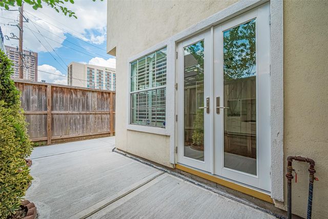 5302 Fayette Street, Houston, TX 77056