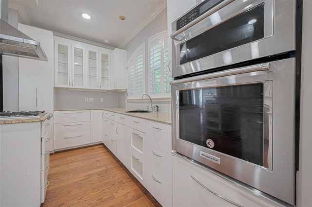 5302 Fayette Street, Houston, TX 77056