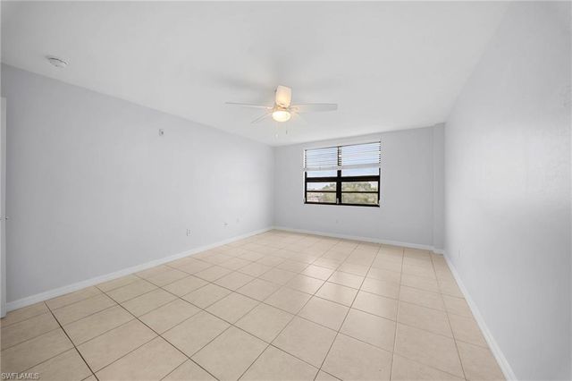 4807 Sunset CT 405, Cape Coral, FL 33904