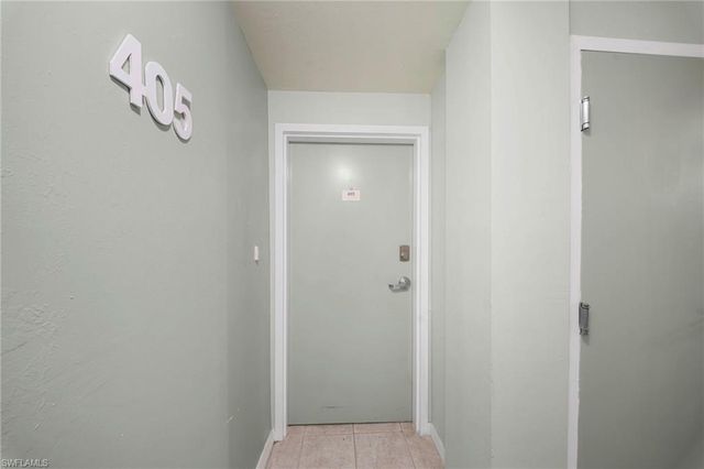 4807 Sunset CT 405, Cape Coral, FL 33904