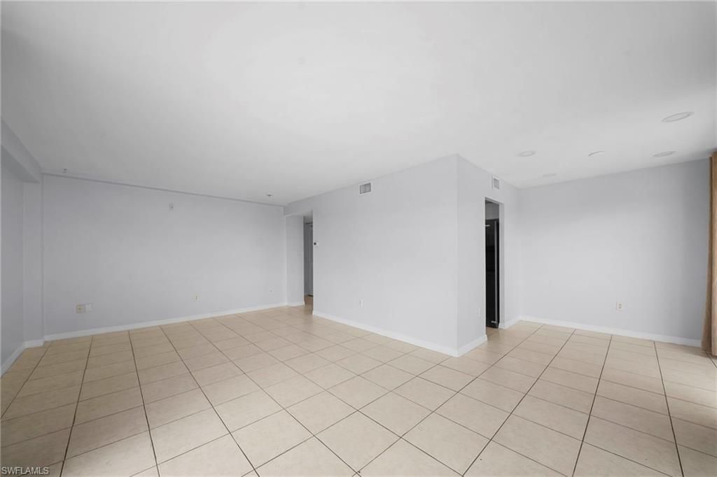4807 Sunset CT 405, CAPE CORAL, FL 33904 — photo 5