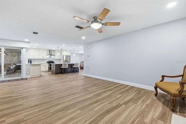 831 CHIPAWAY DRIVE, Apollo Beach, FL 33572