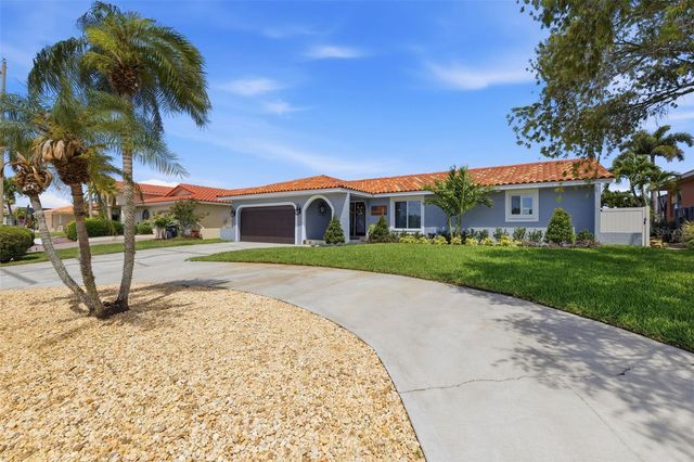 831 CHIPAWAY DRIVE, Apollo Beach, FL 33572