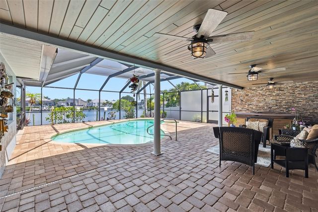 831 CHIPAWAY DRIVE, Apollo Beach, FL 33572