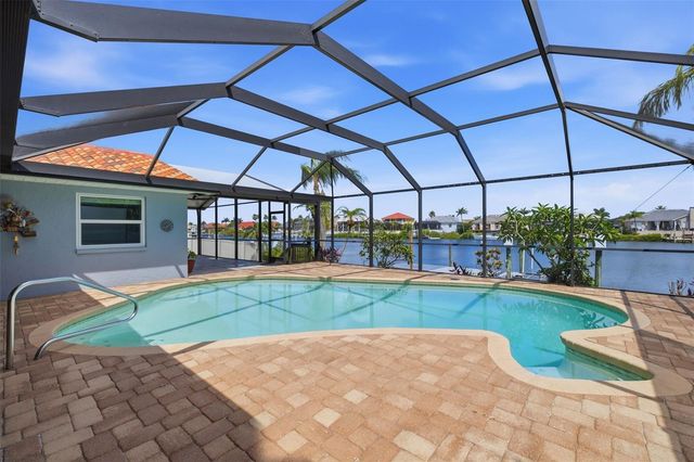 831 CHIPAWAY DRIVE, Apollo Beach, FL 33572