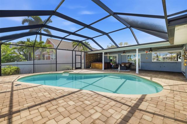 831 CHIPAWAY DRIVE, Apollo Beach, FL 33572