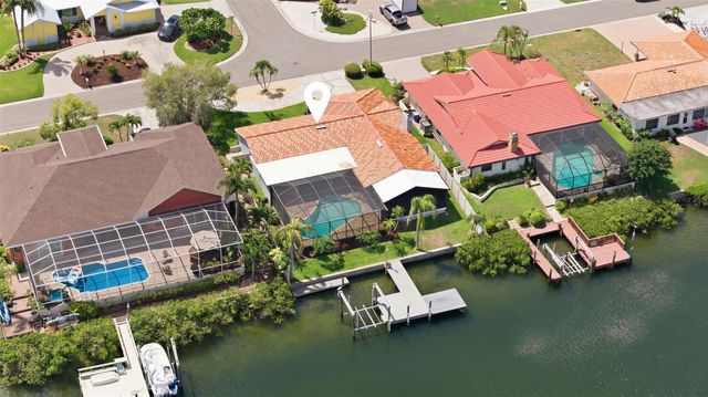 831 CHIPAWAY DRIVE, Apollo Beach, FL 33572