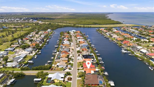 831 CHIPAWAY DRIVE, Apollo Beach, FL 33572
