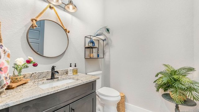 924 Annabelle Ave., Bulverde, TX 78163