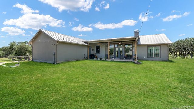 924 Annabelle Ave., Bulverde, TX 78163